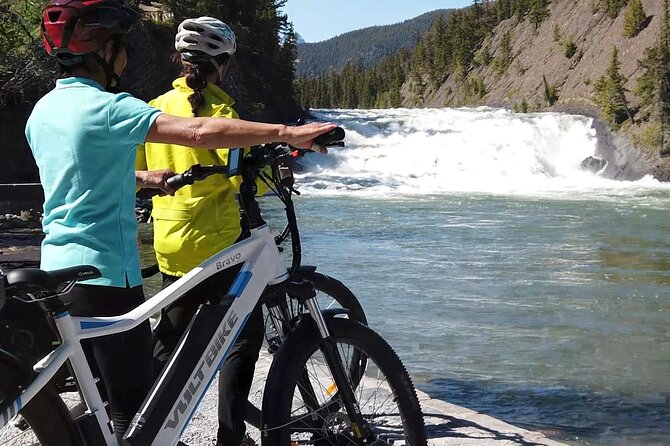 2-Hour Guided Banff Townsite e-Bike Explorer - The guides: what makes the ride feel safe and fun