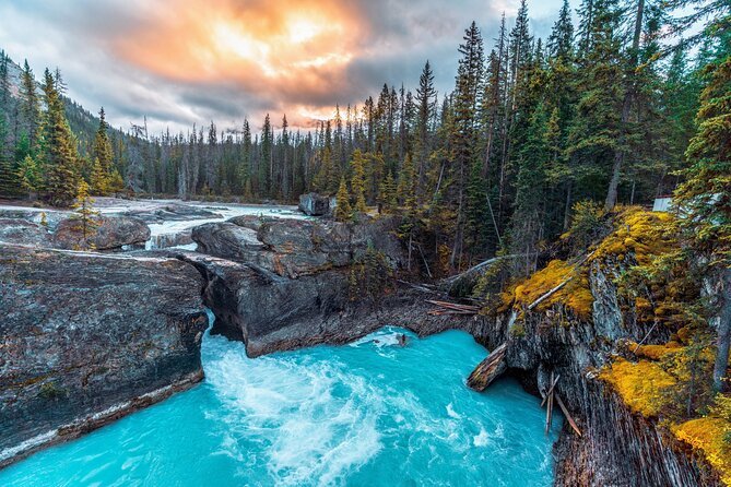 8 Iconic Stops. 12 Comfy Seats. See Banff's Best in First Class. - Lunch at Lake Louise Village: Plan for It, Don’t Hope It’s Included