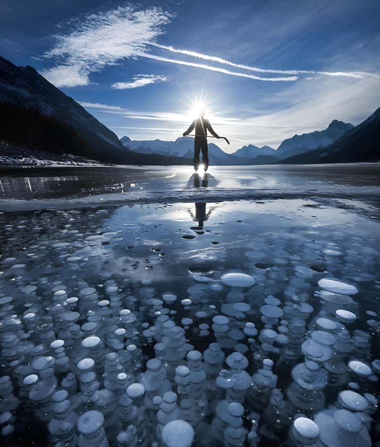 Athabasca Falls/Abraham,Sunwapta Falls, Icefield, Peyto Lake - Abraham Lake Ice Bubbles in winter: the wow-factor without the extra planning