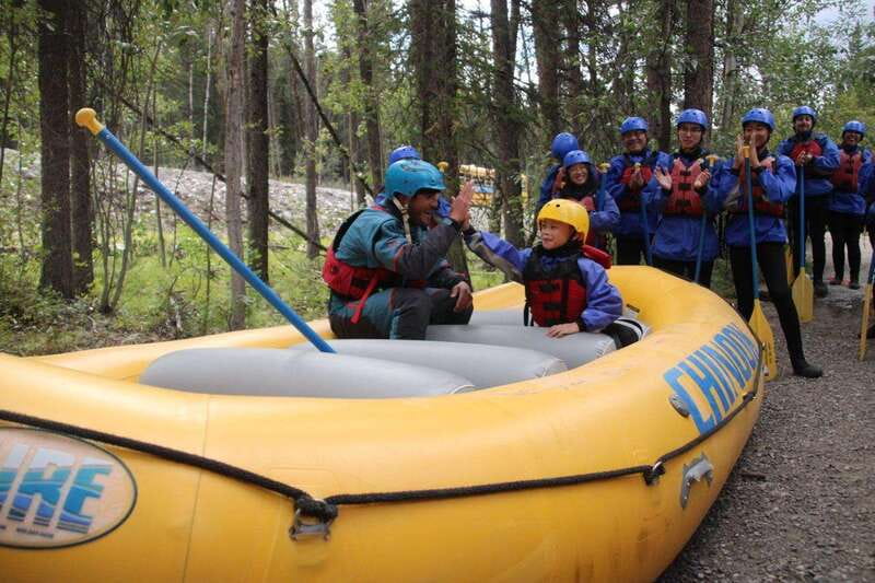Banff: Afternoon Kananaskis River Whitewater Rafting Tour - Photos, Snacks, and the Chinook Base Reset