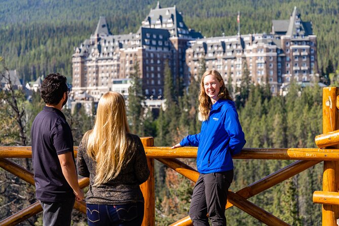 Banff and its Wildlife - Year Round Tour - Guides, small groups, and why you’ll feel less rushed than you expect