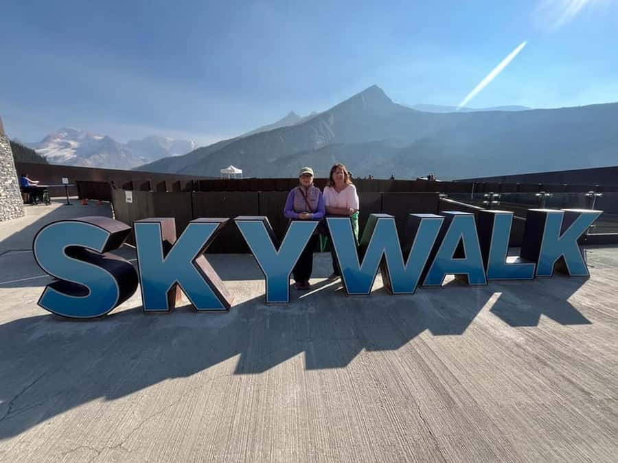 Banff and Jasper National Parks: Tour with Transport - Columbia Icefield: the main event and what you can do there