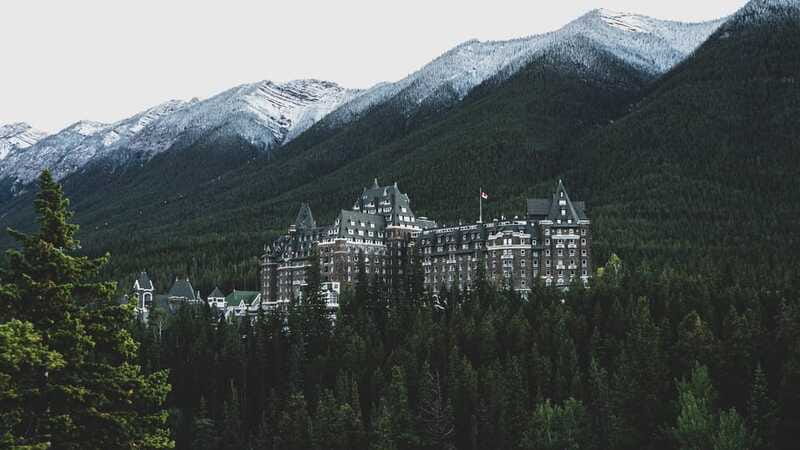 Banff: Banff Town, Gondola, and Johnston Canyon Day Tour - How the day usually runs: timing, transport style, and comfort