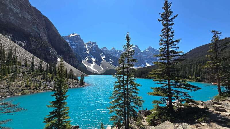 Banff/Canmore- Moraine Lake & Louise-Morning or Sunset Tour - Sunset Glow Tour: Quieter Walks and Often a Friendly Rock Pile Moment