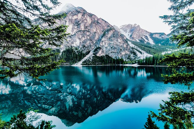 Banff/Canmore Shuttle to Moraine Lake and Lake Louise(1.5h each) - Price and value: what you’re paying for at $88.88 per person