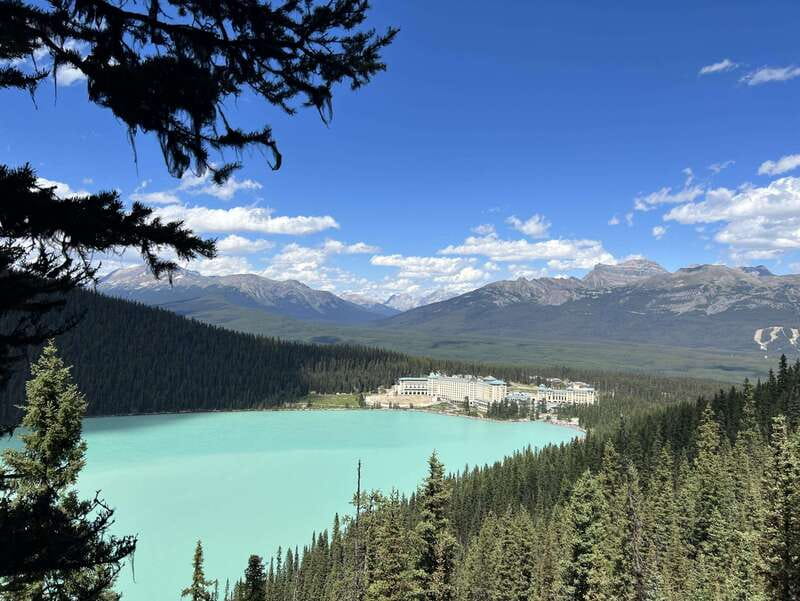 Banff : Day Tour : Lake Louise, Moraine Lake and Peyto Lake - Lake Louise: Fairmont Views and Victoria Glacier Context