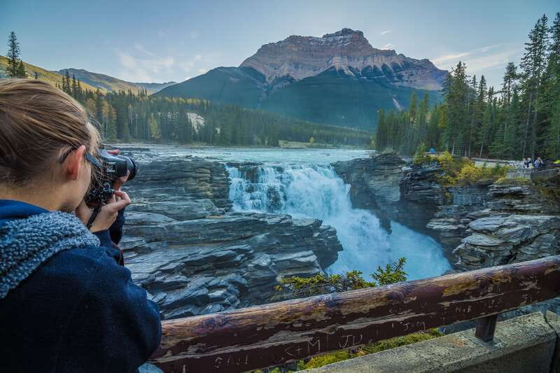 Banff: Explore Banff & Jasper National Parks (4-Days) - Day 3: Lake Louise to the Icefields Parkway—Moraine Lake Season and Glacier View Stops