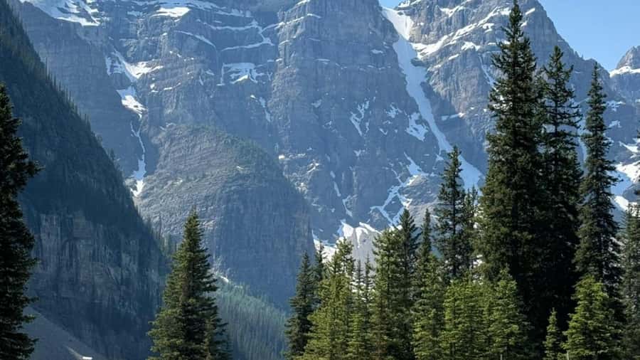 Banff: Gondola, Hot Springs, Bow falls & Three lakes tour - Bow Falls and Surprise Corner: the photo spine of the Bow Valley