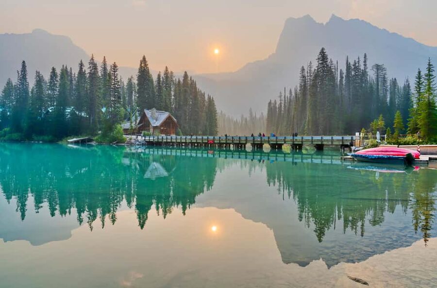 Banff: Lake Louise, Emerald, Moraine Lake & Johnston Canyon - What to bring (and what not to bring) for a smooth day