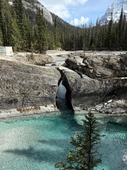 Banff: Lake Louise, Emerald, Moraine Lake & Johnston Canyon - Moraine Lake in summer, Emerald Lake in winter: a smart seasonal swap
