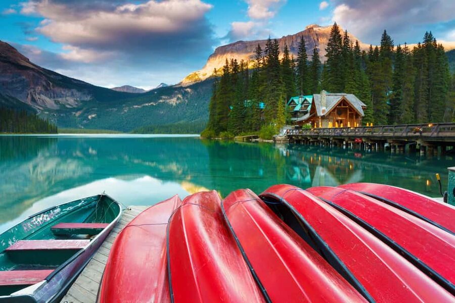 Banff: Lake Louise, Emerald, Moraine Lake & Johnston Canyon - Lake Minnewanka finish: wide horizon and easy viewing