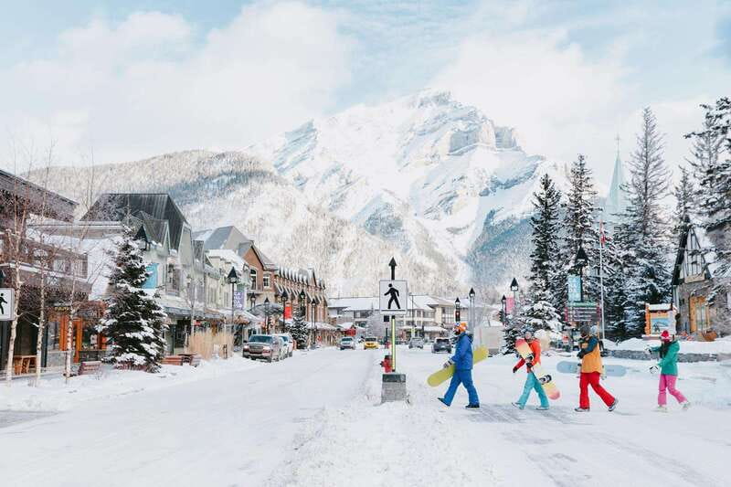 Banff, Lake Louise, Marble Canyon & Yoho National Parks Tour - Getting to Banff and back: logistics that keep you relaxed