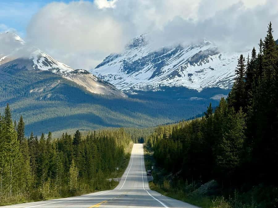 Banff: Lake Louise, Moraine, Emerald Lake & Canyon Day Trip - Lake Louise Village, lunch timing, and the Rockpile panorama