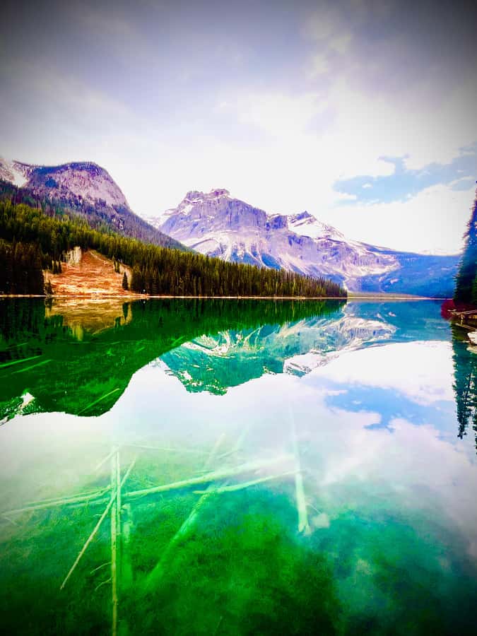 Banff: Lake Louise, Moraine, Emerald Lake & Canyon Day Trip - Moraine Lake in summer vs Emerald Lake and Natural Bridge in shoulder season