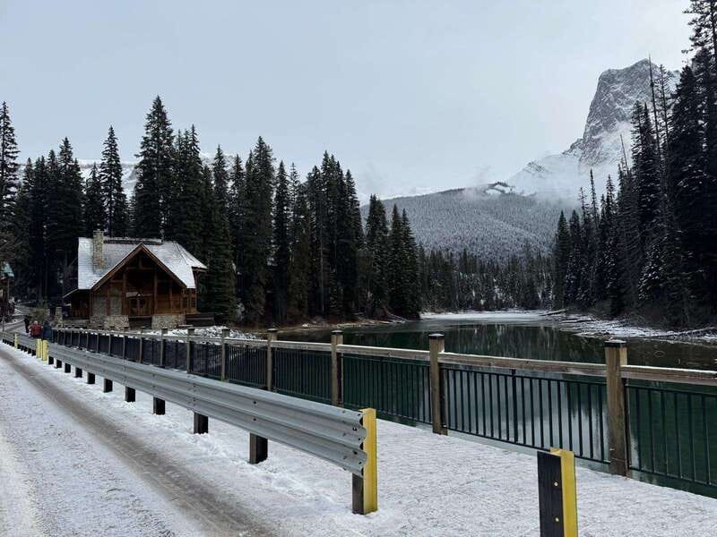 Banff: Lake Louise, Moraine, Emerald Lake & Johnston Canyon - Castle Mountain photo stop: the quick opener you’ll be glad you got