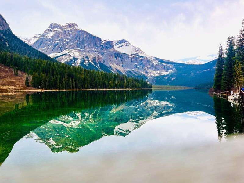 Banff: Lake Louise, Moraine, Emerald Lake & Johnston Canyon - Emerald Lake in British Columbia (45 minutes): a calmer contrast