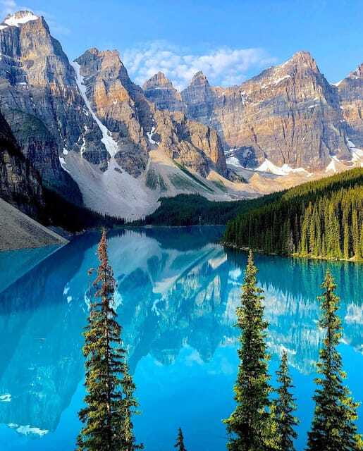 Banff: Lake Louise, Moraine, Emerald Lake & Johnston Canyon - Natural Bridge (20 minutes, guided): quick, but not guaranteed