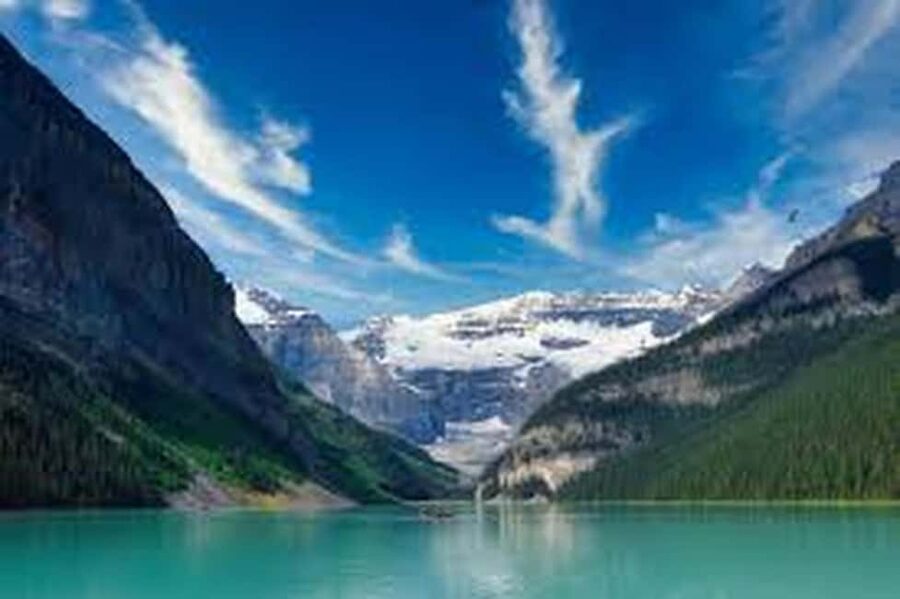 Banff:Lake Louise & Moraine Lake 1/2 Day Tour Canoe/Sightsee - Moraine Lake under the Ten Peaks: where photos really come from