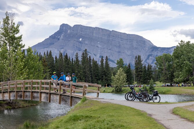 Banff Mountain Lakeside - E-bike Tour - Included rain wear: why it’s more valuable than it sounds
