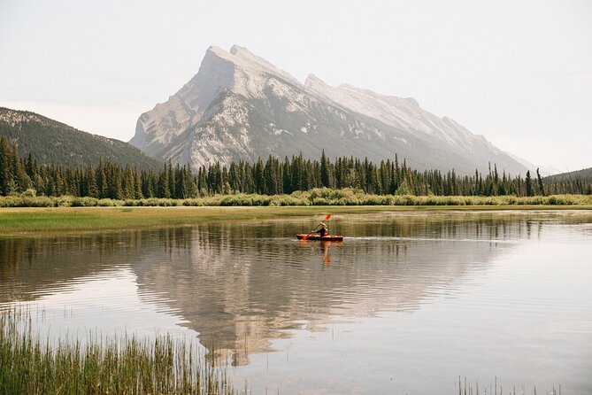 Banff National Park- Double Kayak Experience - Meeting at Banff Canoe Club: how the start sets the tone