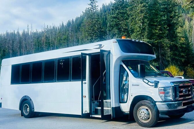 Banff to Calgary YYC Airport Shared Shuttle - Timing Problems and Vehicle Confusion: What to Watch For