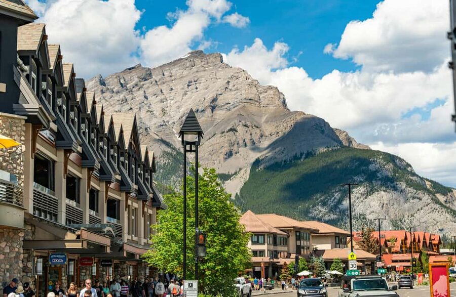 Banff, Yoho, and Jasper 2 Day Private Tour - Jasper town time: free hours are a feature, not a gap