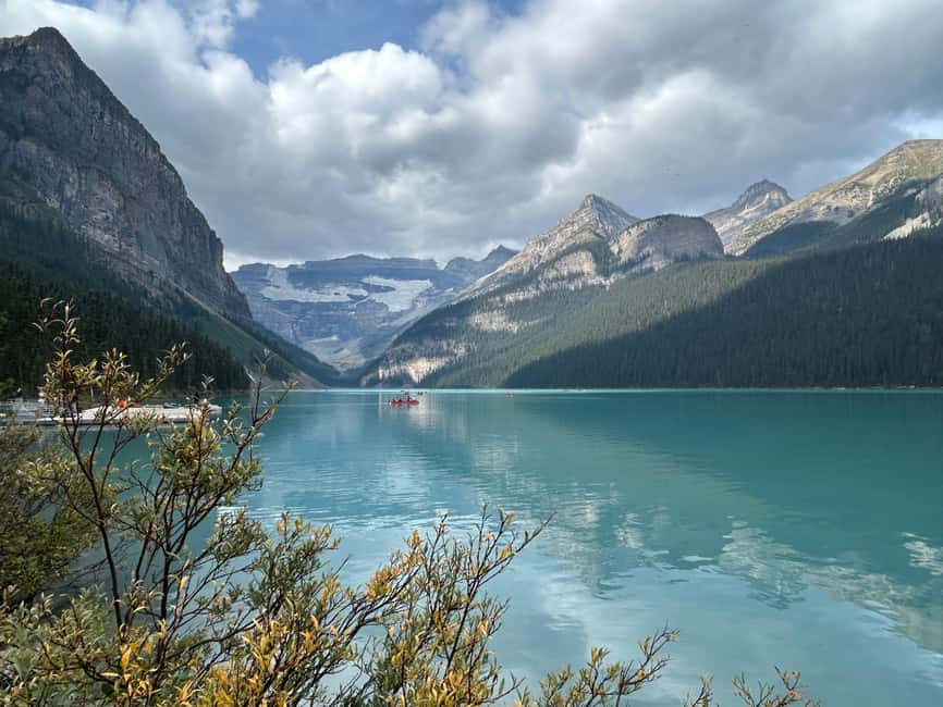 Calgary/Canmore/Banff: BEST of BANFF with LAKES Group Tour - The guide factor: why Many and Jobo’s details matter