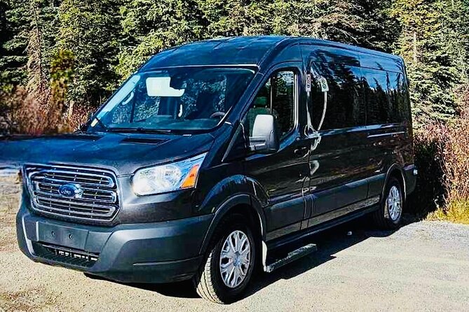 Calgary/Canmore/Banff: Moraine Lake & Lake Louise Return Shuttle - Best season and what the lake colors can teach you