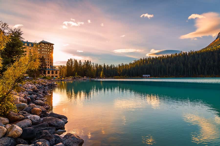 Calgary:Moraine Lake Sunrise & Lake Louise & Wildlife Safari - Small-group comfort: fewer hassles, better attention, real photo help
