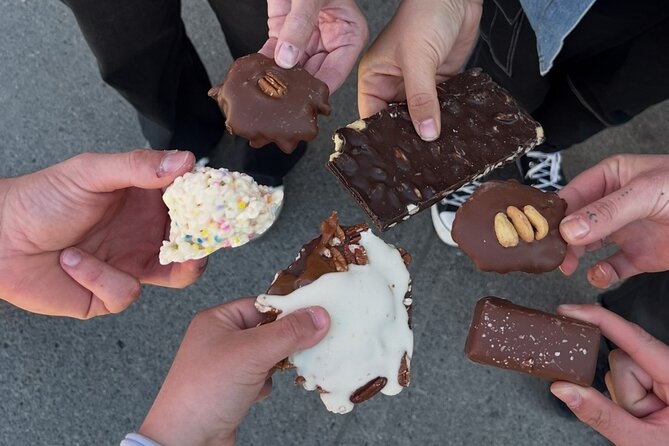 Canmore Town Walking Tour with Refreshment and Sweet Treat - Where you start: finding the Big Head sculpture without stress
