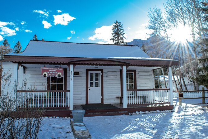 Canmore Walking Tours: Discover Local History and Scenery - What makes the guide experience work (and why it feels different)