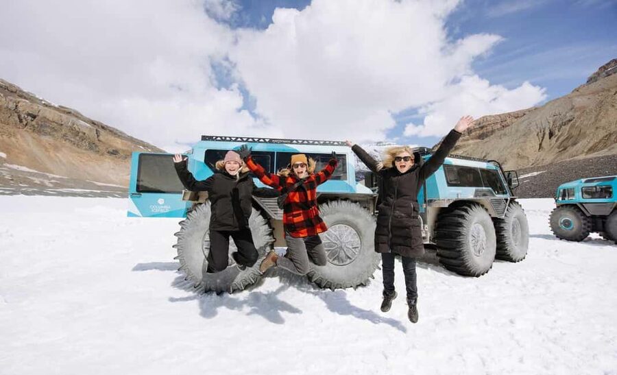 Columbia Icefield: Ice Odyssey Glacier Experience - Getting from Glacier Adventure Centre to the Athabasca Glacier