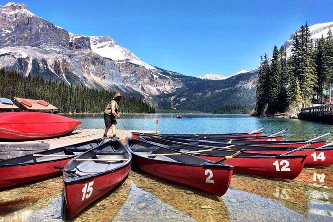 Day Trip: Lake Louise, Moraine Lake, Emerald Lake, Banff - Lake Louise Lunch and the Best Use of Your 1-Hour Lake Time