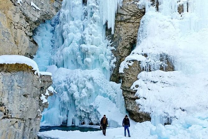 Discover 9 Iconic Banff Sights in a Day! with extra Comfort-12pax - What the guides add (and why people get excited about them)