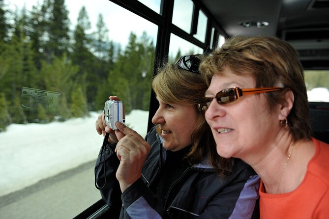 Discover Lake Louise and Yoho In Winter - Emerald Lake Lodge: a gourmet lunch and real winter comfort