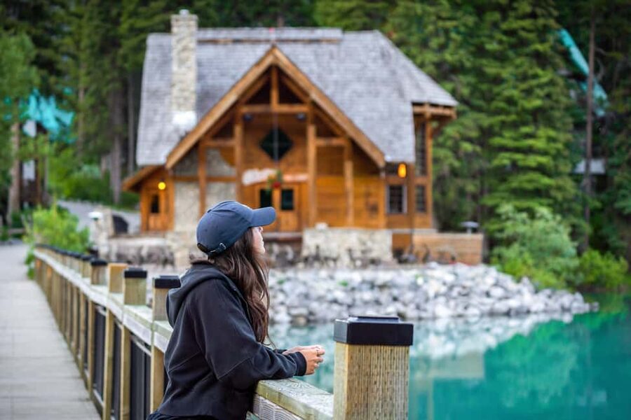 Emerald Lake, Louise, Takakkaw Falls, Johnston Canyon & More - A full-day Banff and Yoho route that actually makes sense