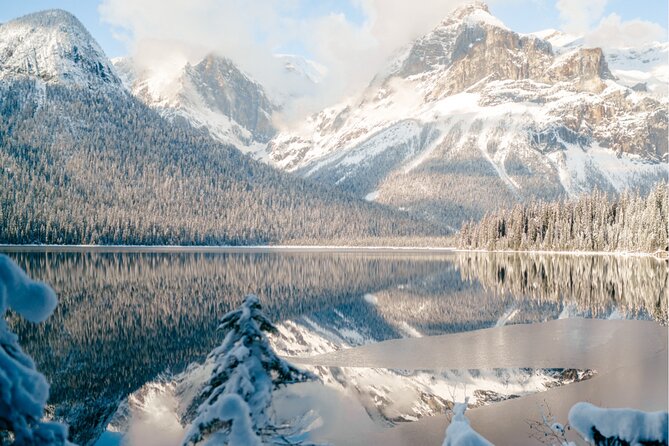 Emerald Lake,Natural Bridge, Wapta Falls & Takakkaw Falls in Yoho - Field lunch hour: the simple break that keeps energy up