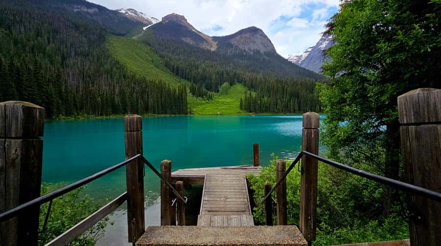 Explore 9 Iconic Banff Spots in 1 Epic Day!(Pax 12/Group) - What the Small Group Size Actually Changes