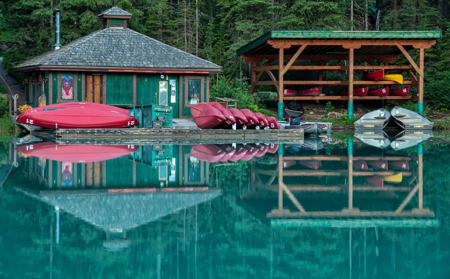 Explore 9 Iconic Banff Spots in 1 Epic Day!(Pax 12/Group) - Moraine Lake (June–October) vs. Winter Replacements