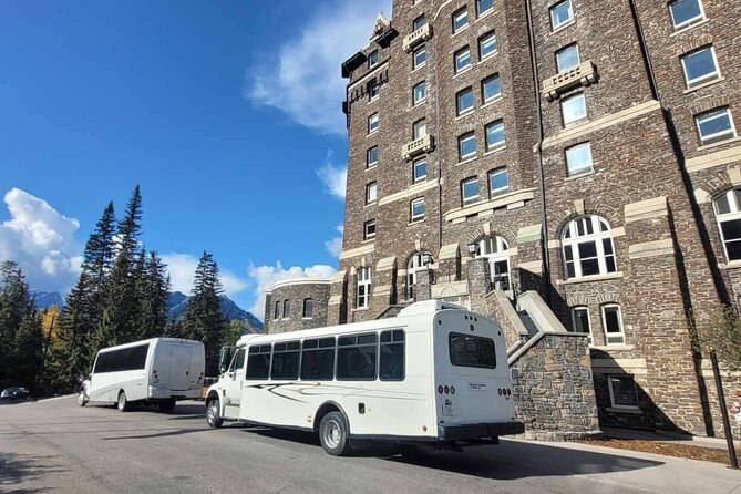 From Banff: Moraine Lake and Lake Louise Half Day Tour - What the driver does (and when it’s really worth it)