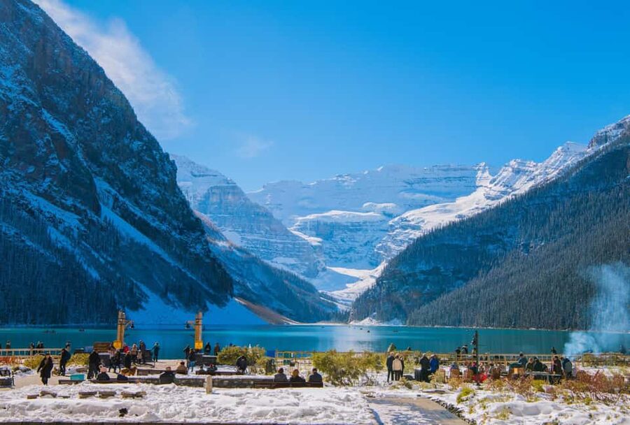 From Calgary/Banff: Moraine Lake & Lake Louise Half-Day Tour - What the Guide Actually Does on This Tour