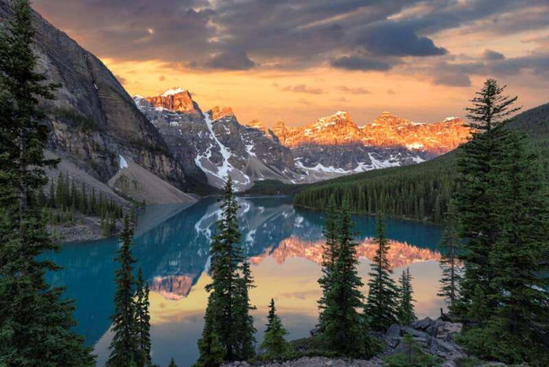 From Canmore/Banff: Moraine Lake Sunrise & Lake Louise Tour - A sunrise schedule that actually makes sense