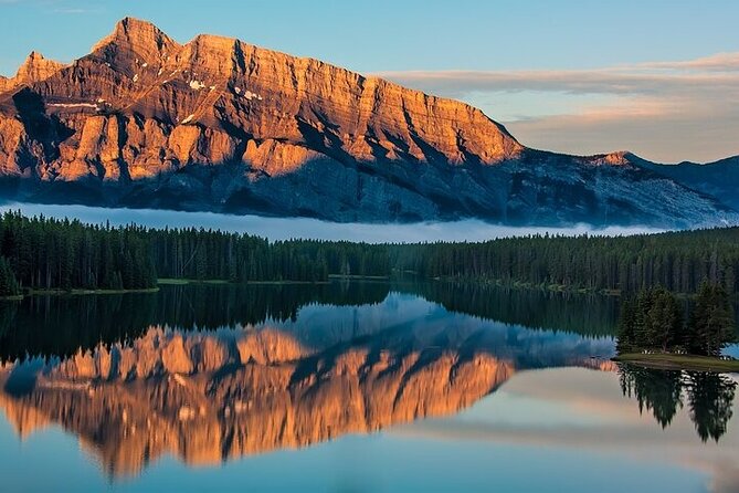Guided Tour to Banff Highlights & Wildlife With Gondola Admission - Bow Falls and a Marilyn Monroe movie connection