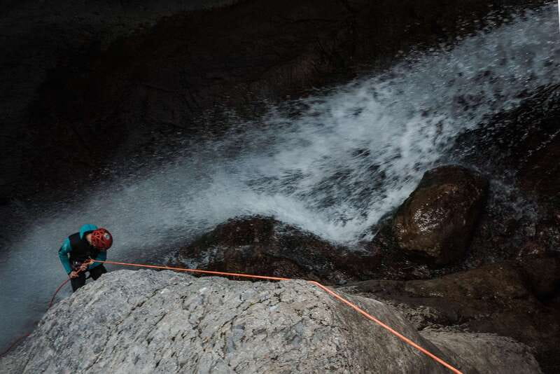 Heart Creek Canyoning tour - Beginner friendly - Near Banff - Gear, guides, and the real value of the $142 price