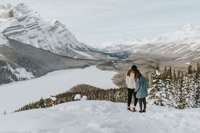Icefields Parkway and Ice Bubbles of Abraham Lake Adventure - Getting picked up and staying comfortable on a long winter day