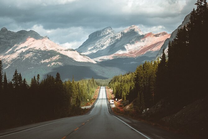 Icefields Parkway Highlights & Secrets | Award-Winning Adventure - Stop 4: Bow Lake and the headwaters of the Bow River