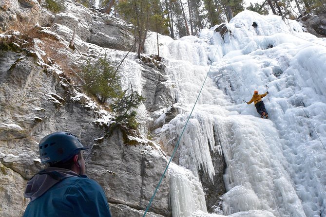 Jasper Ice Climbing Experience - Rockaboo’s 6-hour rhythm in Jasper (what your day actually feels like)