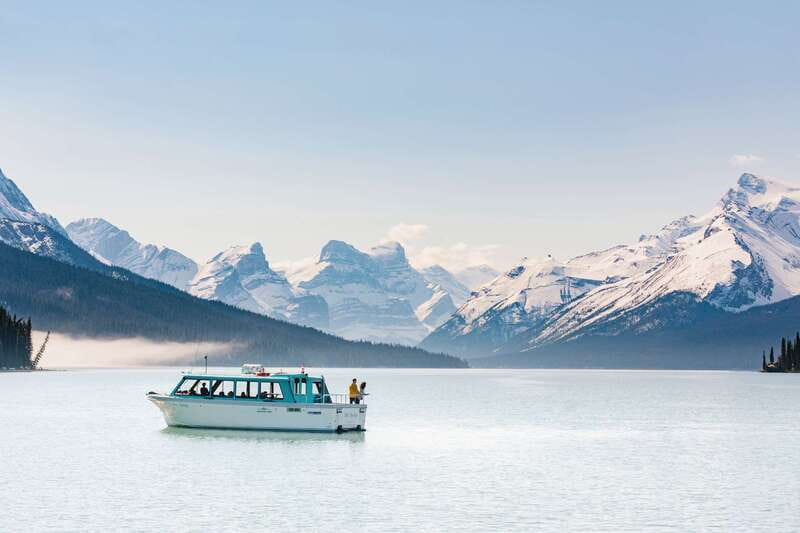 Jasper National Park: Maligne Lake Cruise With Guide - Maligne Lake in Jasper: what makes this cruise special
