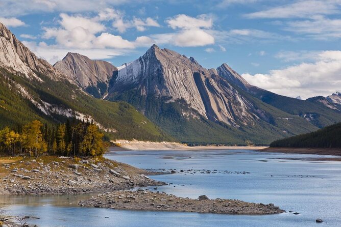 Jasper National Park Tour: Maligne Valley, Medicine Lake and Spirit Island - Key things to know before you go