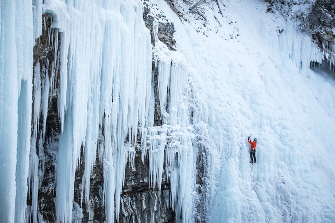 Johnston Canyon Frozen Waterfalls - Small Group Tour - Guide energy and winter know-how: what you’ll feel on the trail